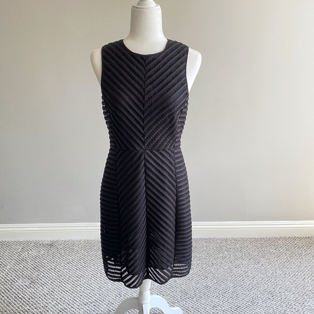 H&M luxe sleeveless black dress